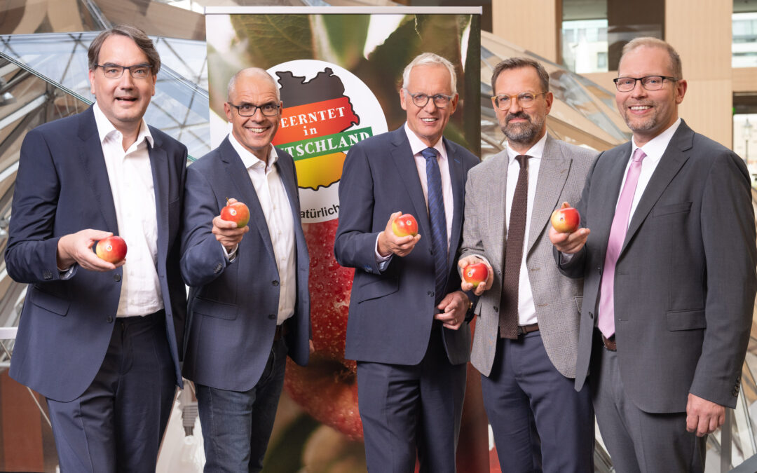 „Zeit der deutschen Äpfel – Natürlich von nebenan“  Trägerverbände unterstützen gemeinsame Aktion des deutschen Obstbaus